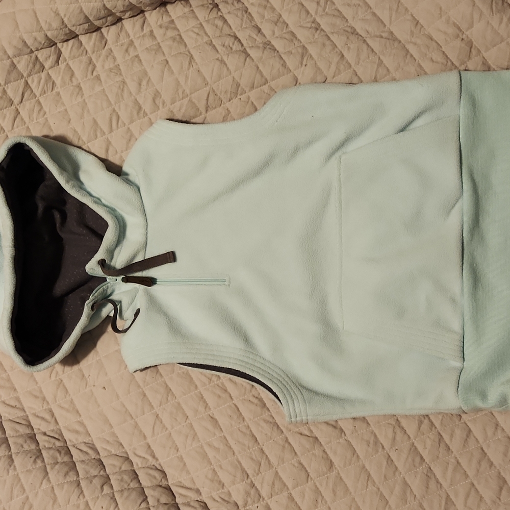 NWOT- EMS fleece hooded vest